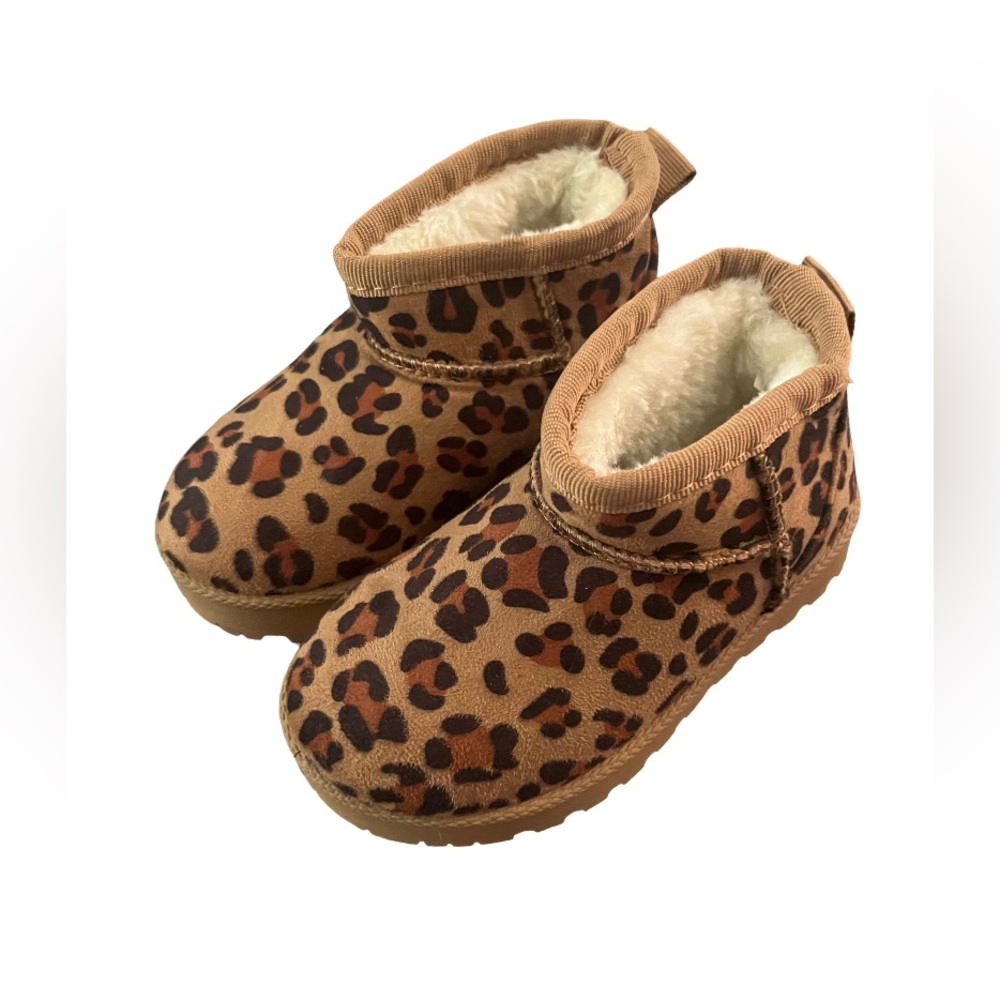 Mudd Leopard Print Toddler Boots 🐆